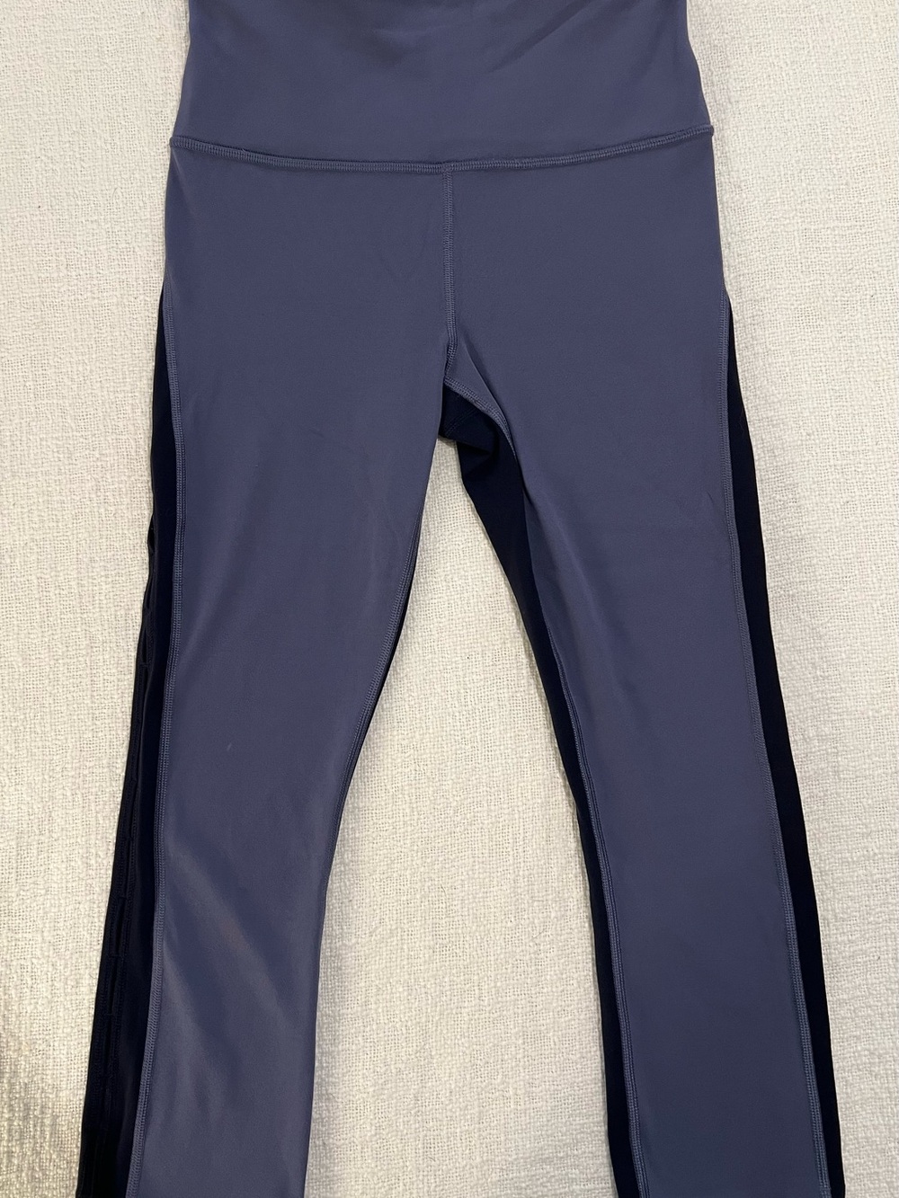Athleta Women’s Horizon Scallop Capri Leggings
